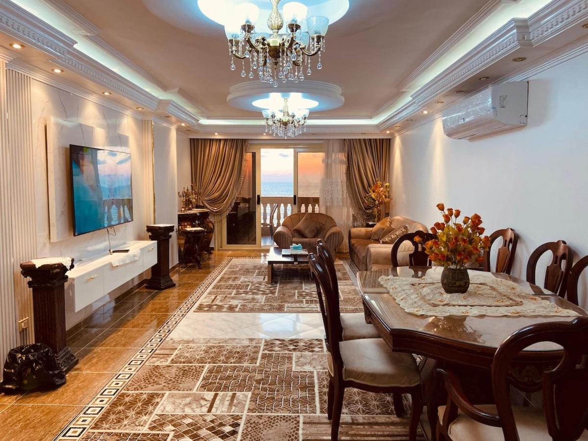 Luxury Beachfront Dream * Alexandria