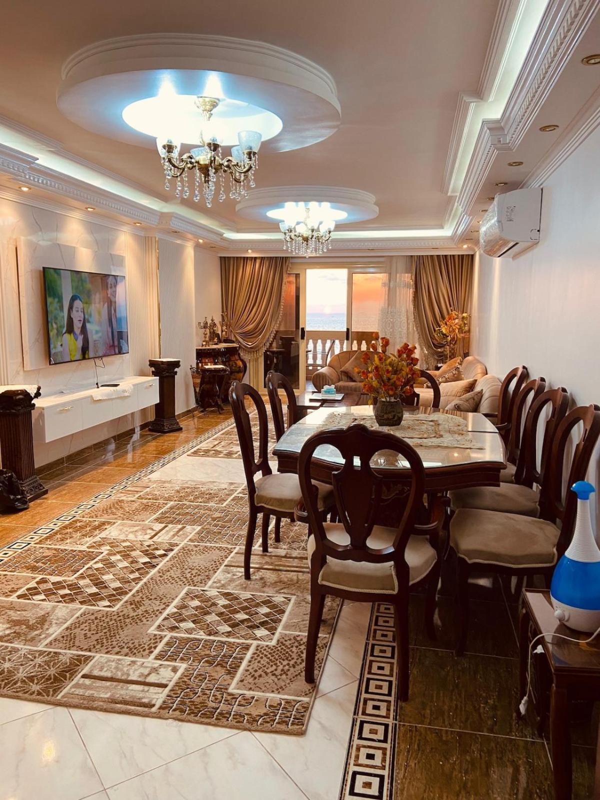 Luxury Beachfront Dream Alexandria